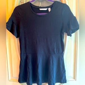 Isaac Mizrahi peplum stretch ruffle ss top black XXS.
